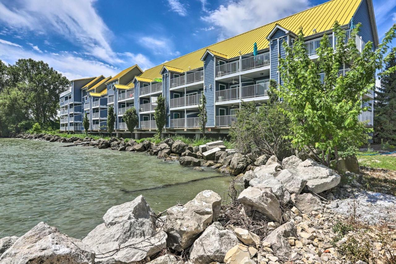 Waterfront Bass Island Retreat With Balcony And Tv Apartment Put-in-Bay Exterior photo