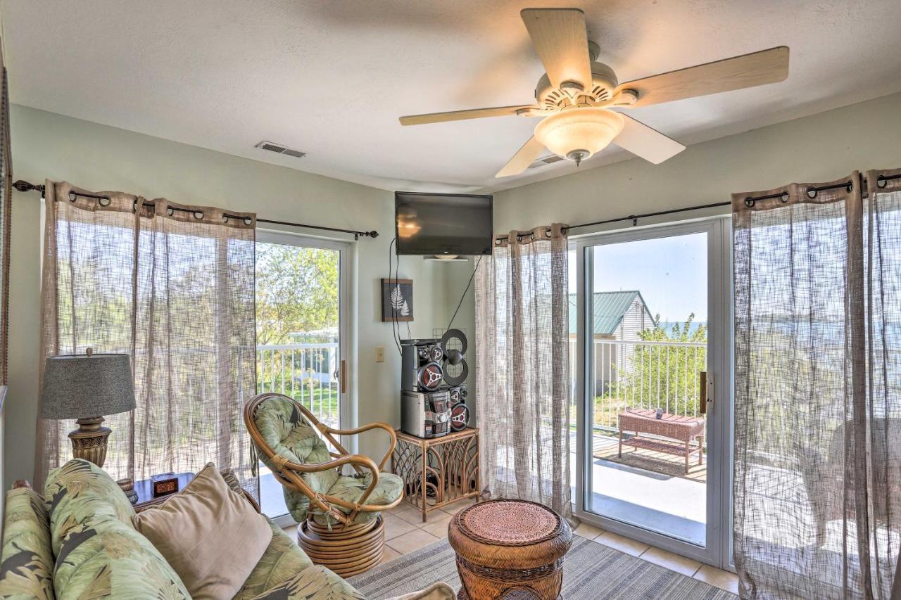 Waterfront Bass Island Retreat With Balcony And Tv Apartment Put-in-Bay Exterior photo