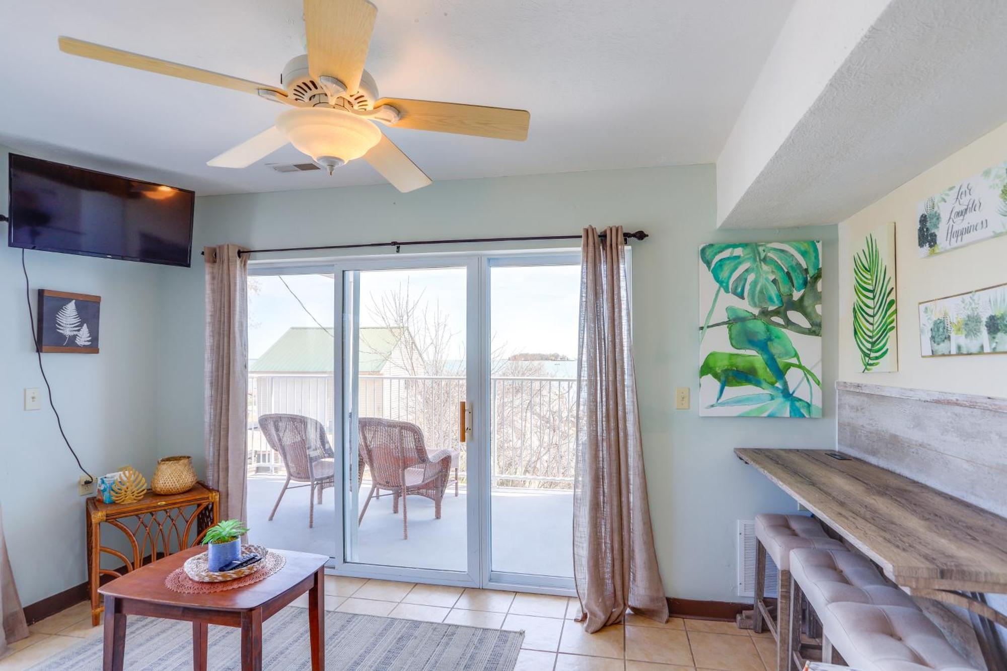 Waterfront Bass Island Retreat With Balcony And Tv Apartment Put-in-Bay Exterior photo